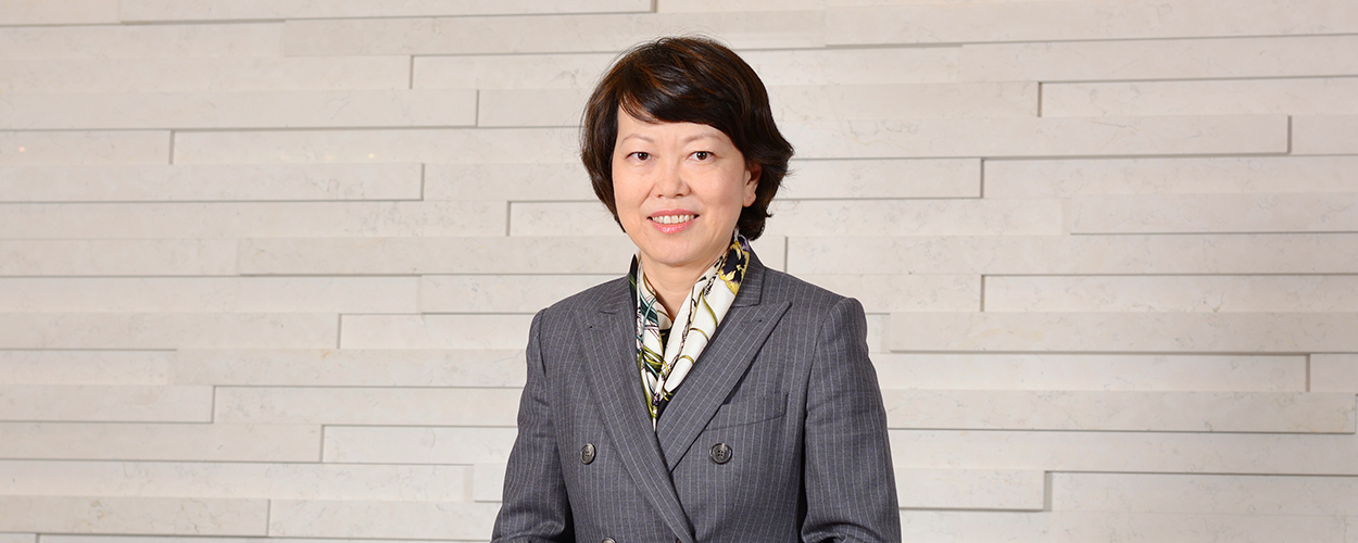 Partner Vivian Zheng